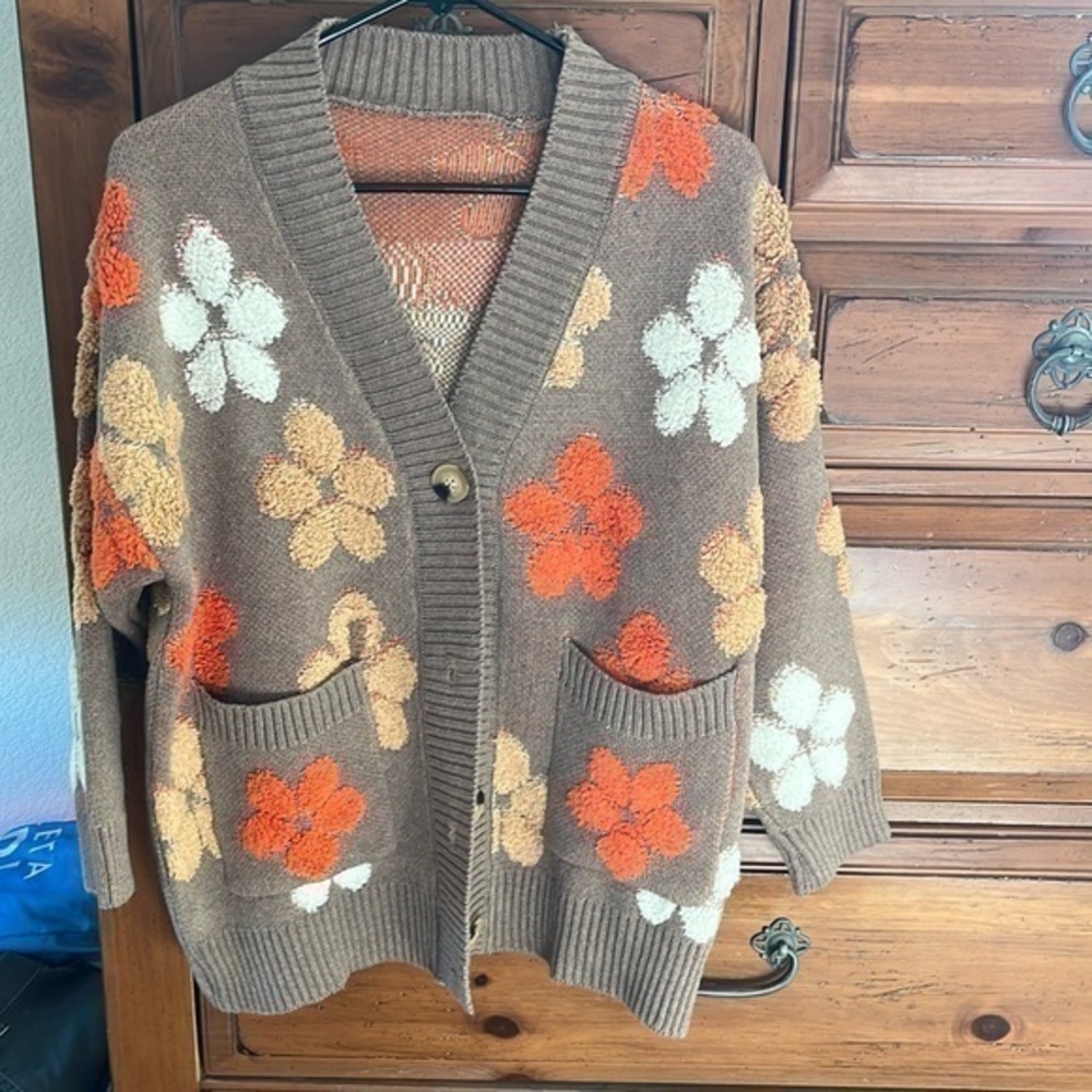 Cozy Floral Patchwork Cardigan Sweater - Brown/Orange